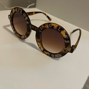 Trendy Cheetah Shades